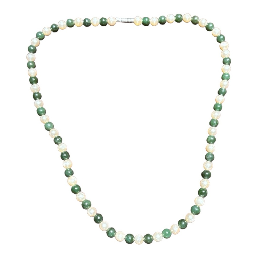 Beaded 18.5" Necklace with Screw Closure White/Green Women